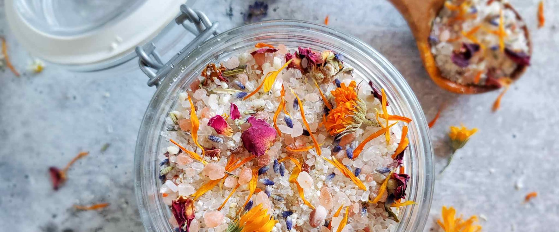 Lavender and Lemon Smelling Salt Recipe